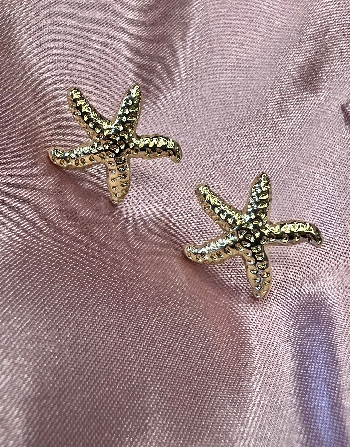 Gold Starfish & Geometric Stud Earrings – Playful Summer Jewellery for Holidays & Outdoors