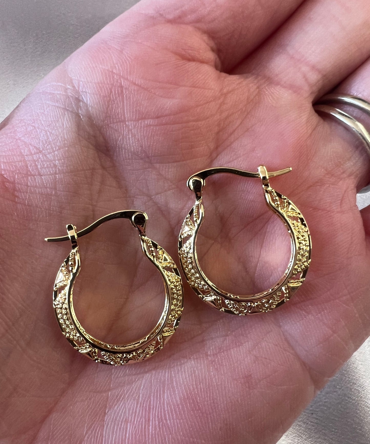 Gold Textured Vintage Hoop Creole Earrings – Classic with a Modern Twist