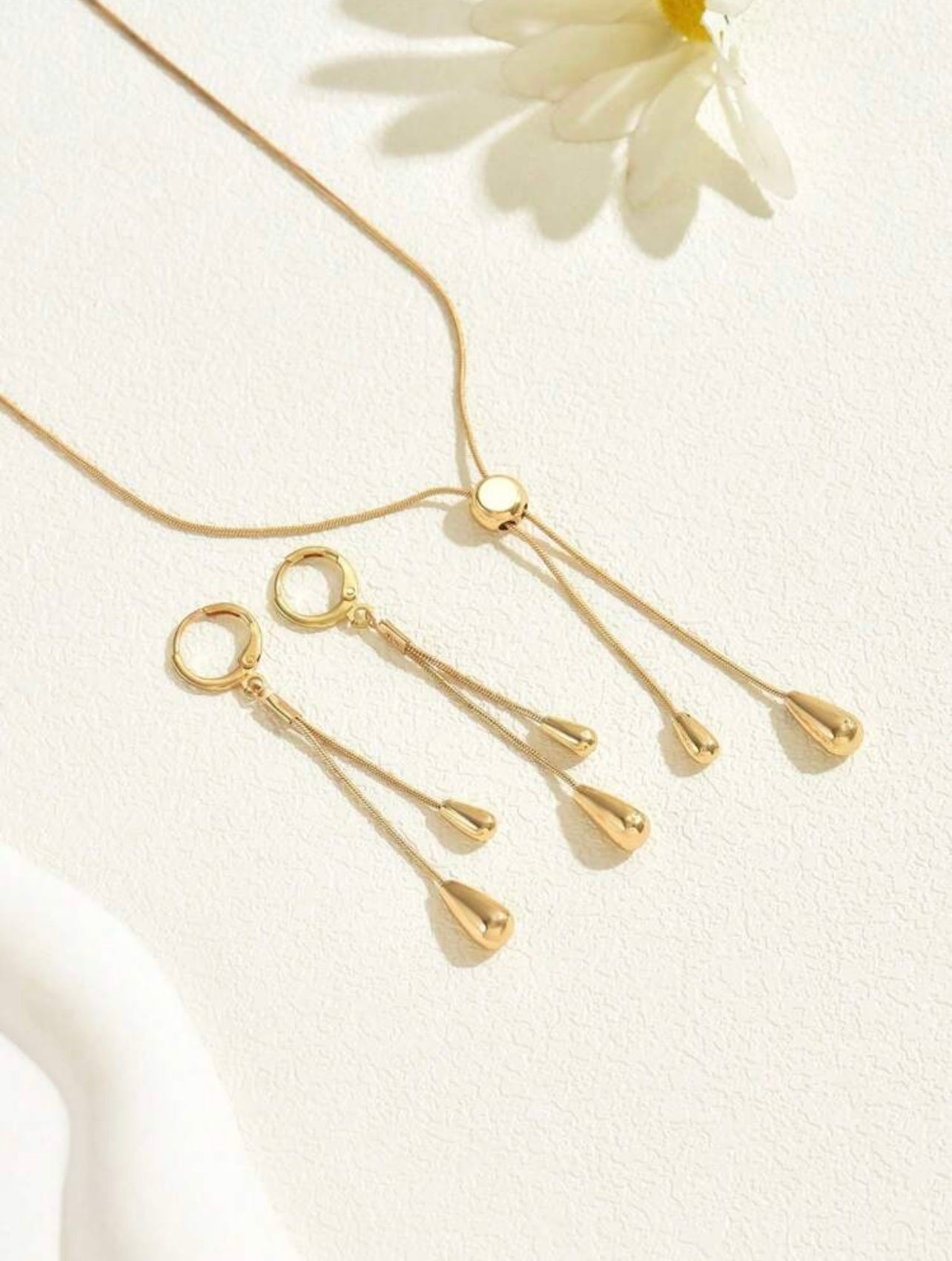 Gold Snake Bone Chain Jewellery Set – Tarnish Resistant | Teardrop Pendant Necklace & Earrings