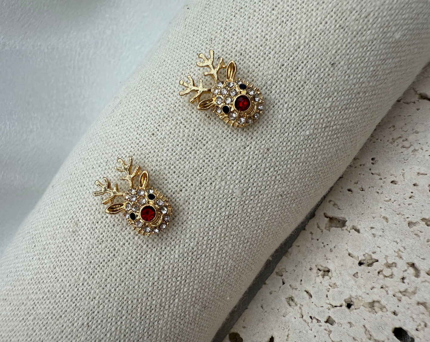 Rhinestone Reindeer Stud Earrings – Festive Sparkle, Tarnish-Resistant