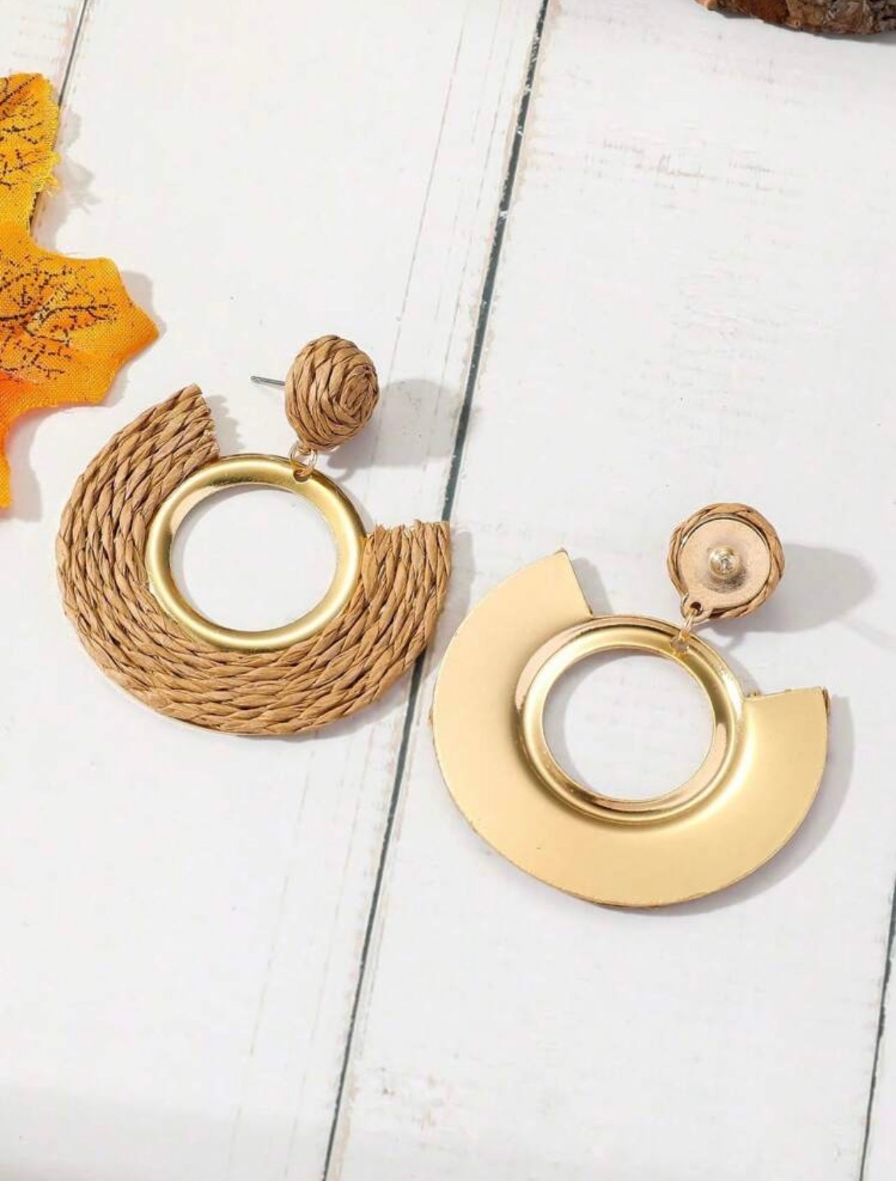 Boho Raffia Woven Drop Earrings – Effortless Style in Gold & Khaki Tones