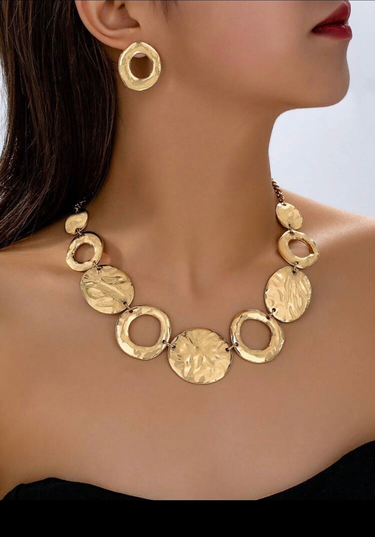 Hammered Gold Nail Collar Necklace & Water Drop Earrings Set – Effortless Summer Style