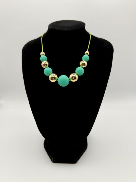 Turquoise & Gold Beaded Necklace – Stylish Holiday Friendly Accessory