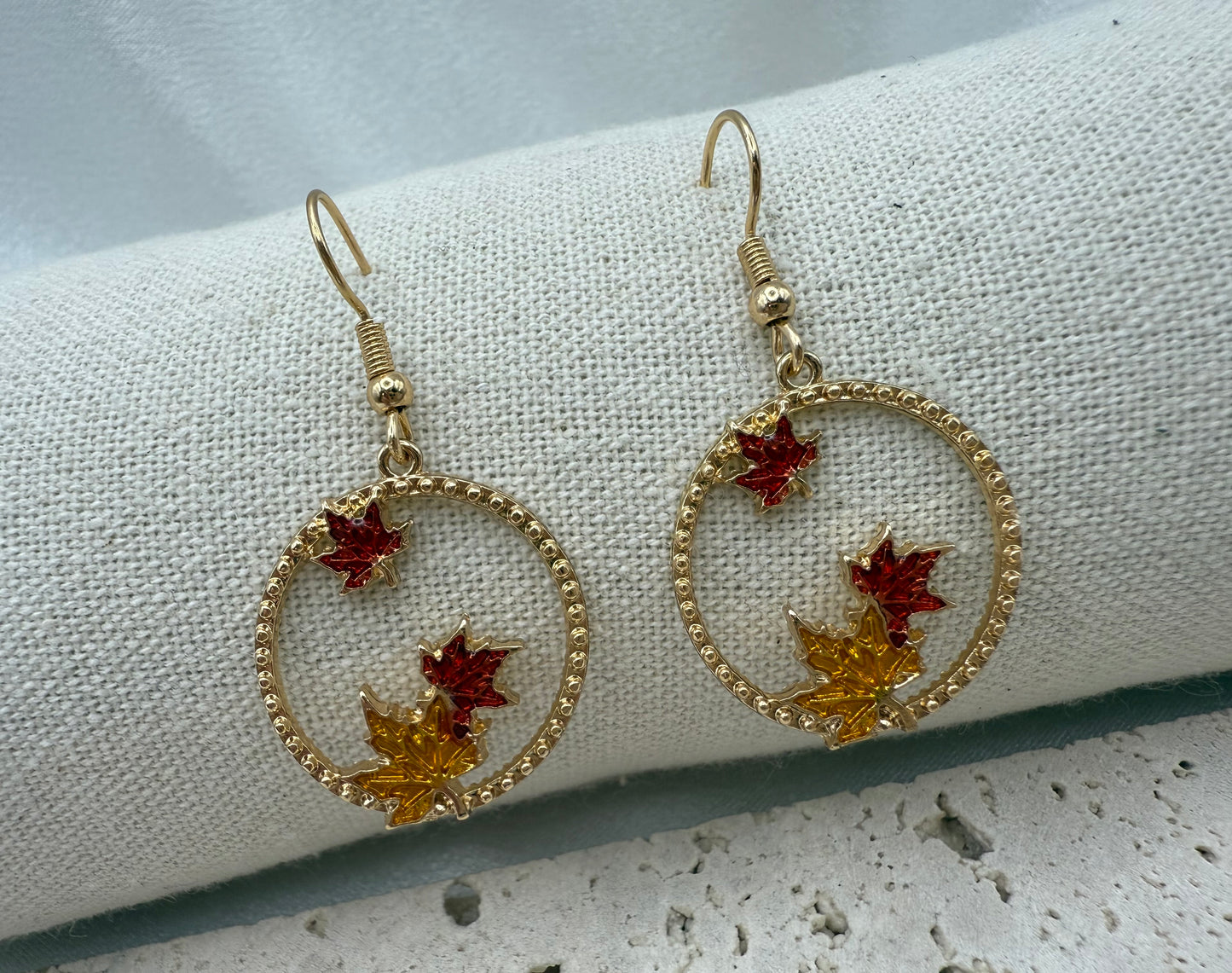 Golden Hoop Enamel Maple Leaf Earrings – Autumnal Limited Edition – Vintage Romantic Style, Tarnish-Resistant Zinc Alloy