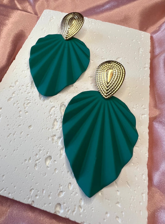 Gold & Teal Textured Leaf Drop Earrings – Bold Nature-Inspired Elegance