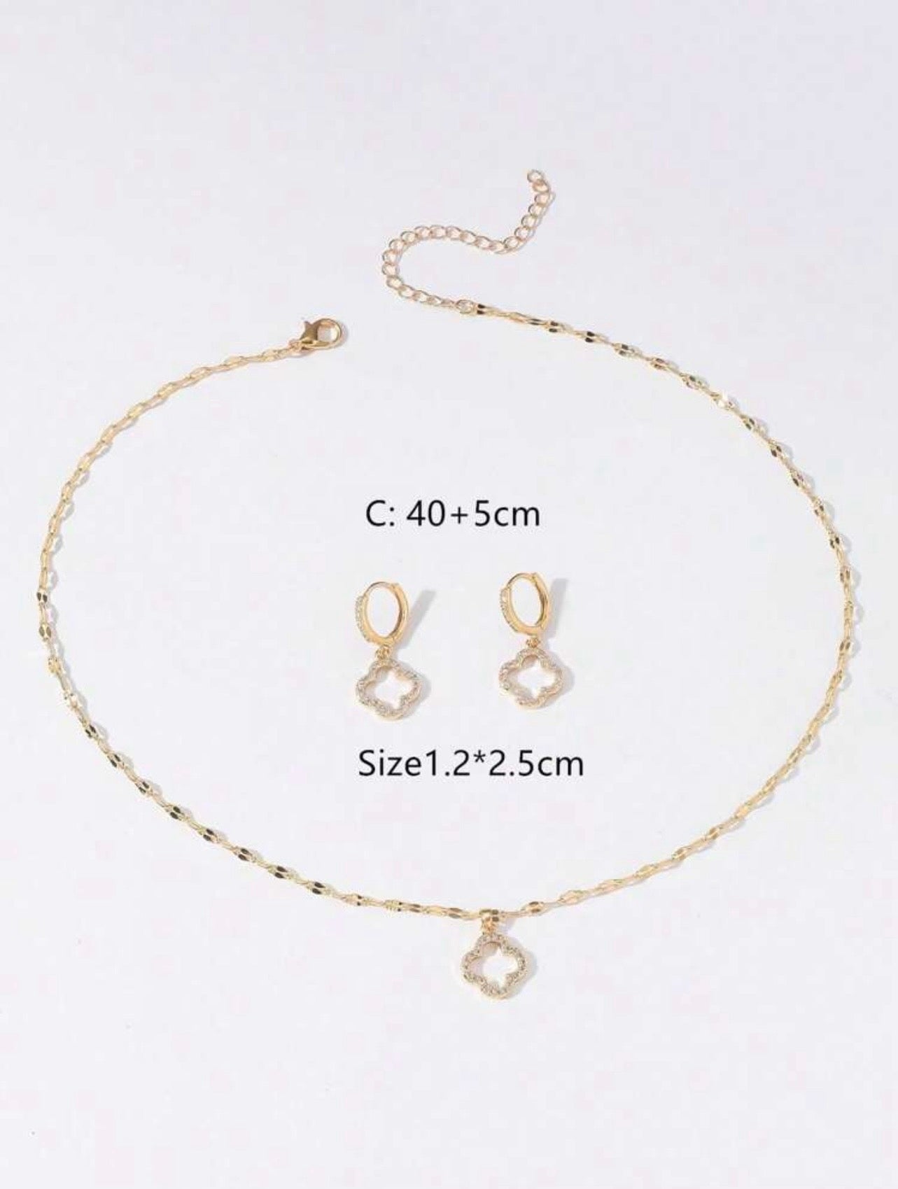 Tarnish-Resistant Gold Plated Four-Leaf Clover Jewellery Set – Necklace & Hoop Earrings