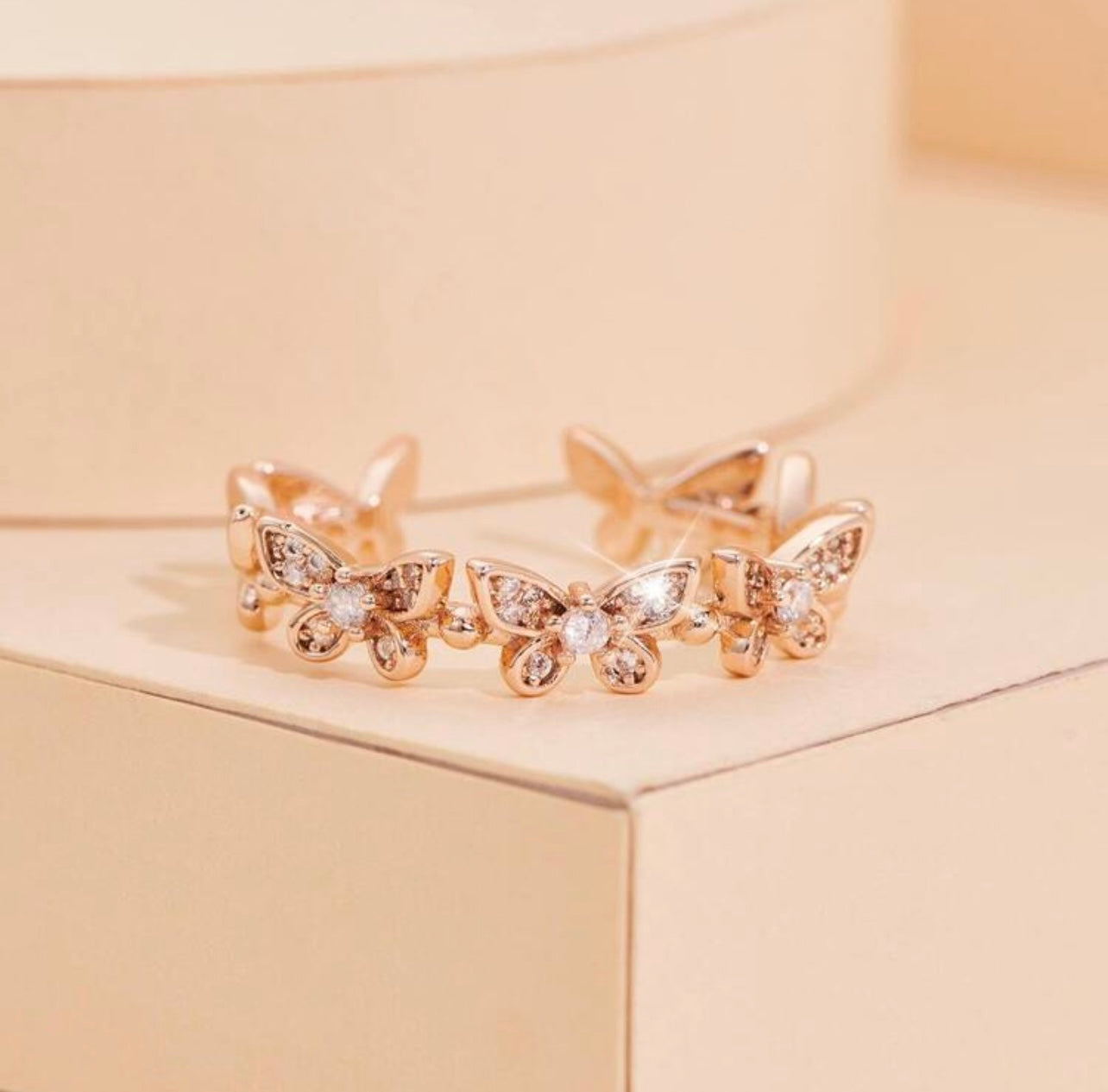 Delicate Butterfly Rhinestone Open Ring – Elegant Gift or Wedding Accessory
