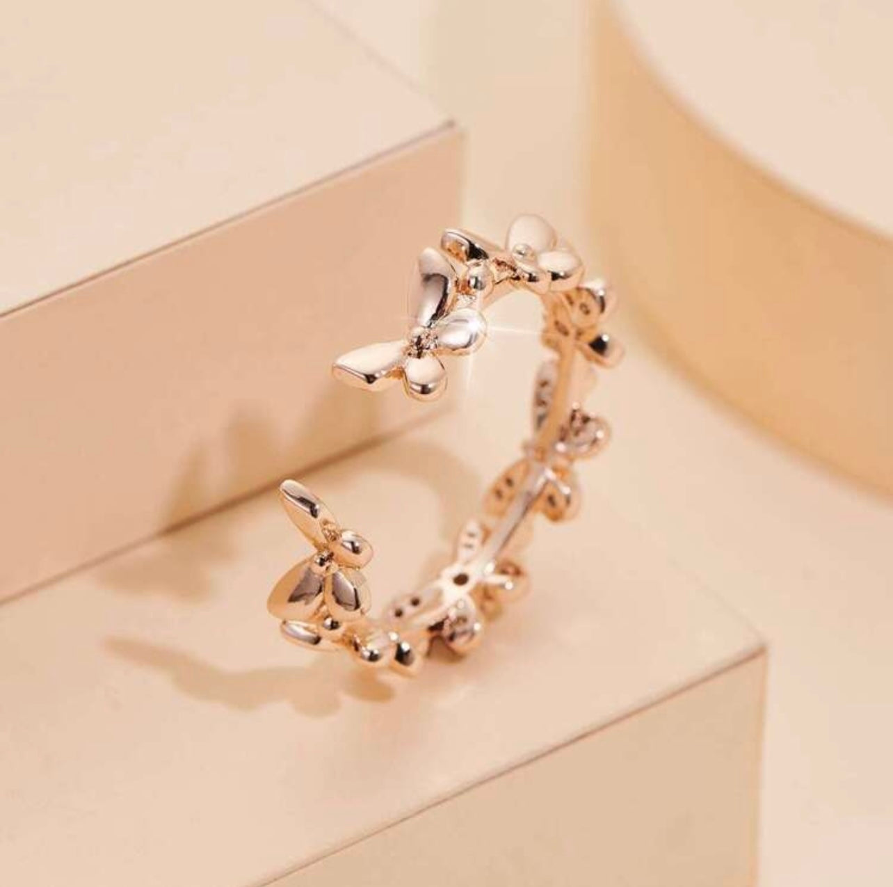 Delicate Butterfly Rhinestone Open Ring – Elegant Gift or Wedding Accessory