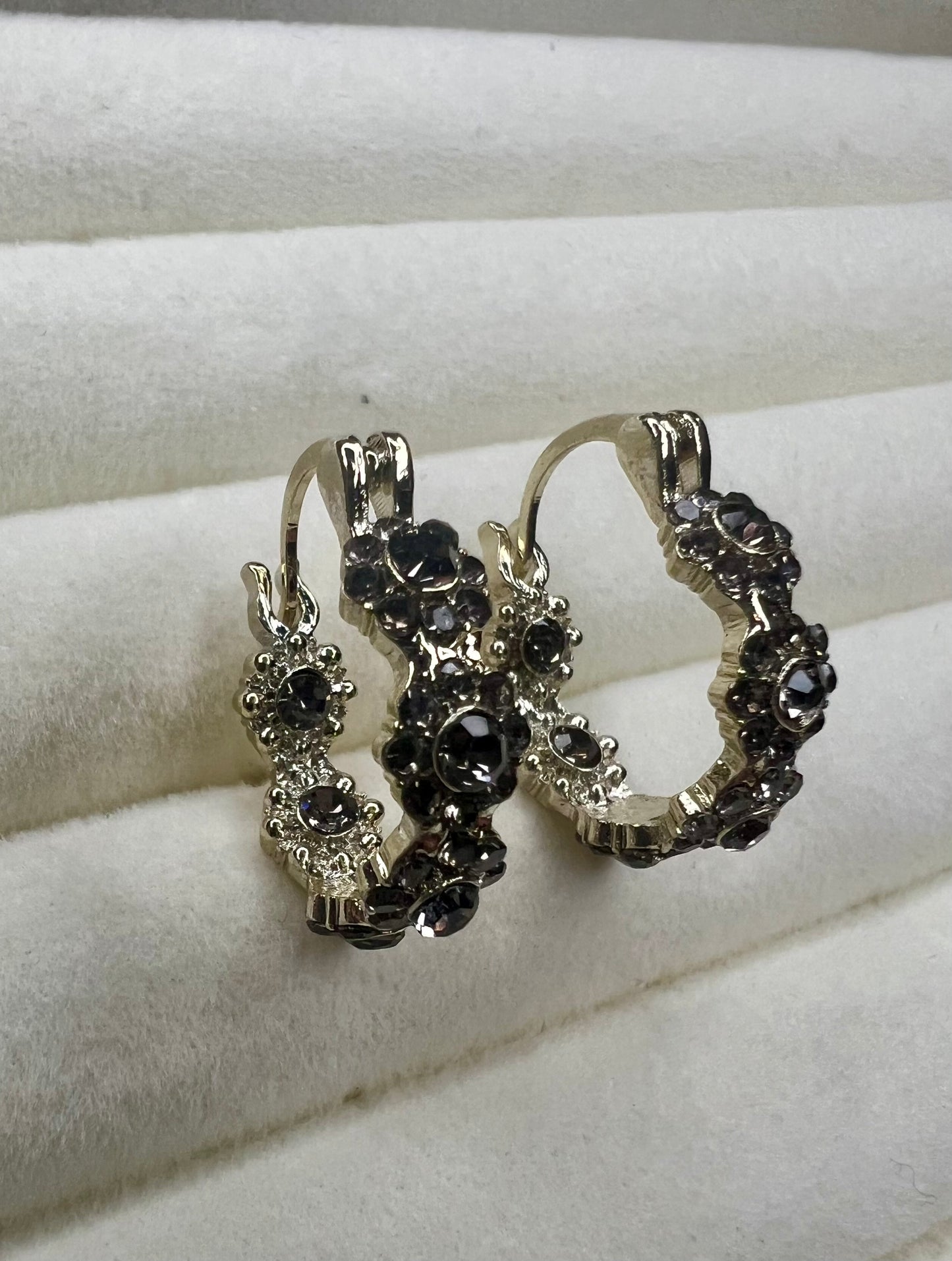 Gold Hoop Earrings with Grey Gemstones – Make a Luxurious Statement