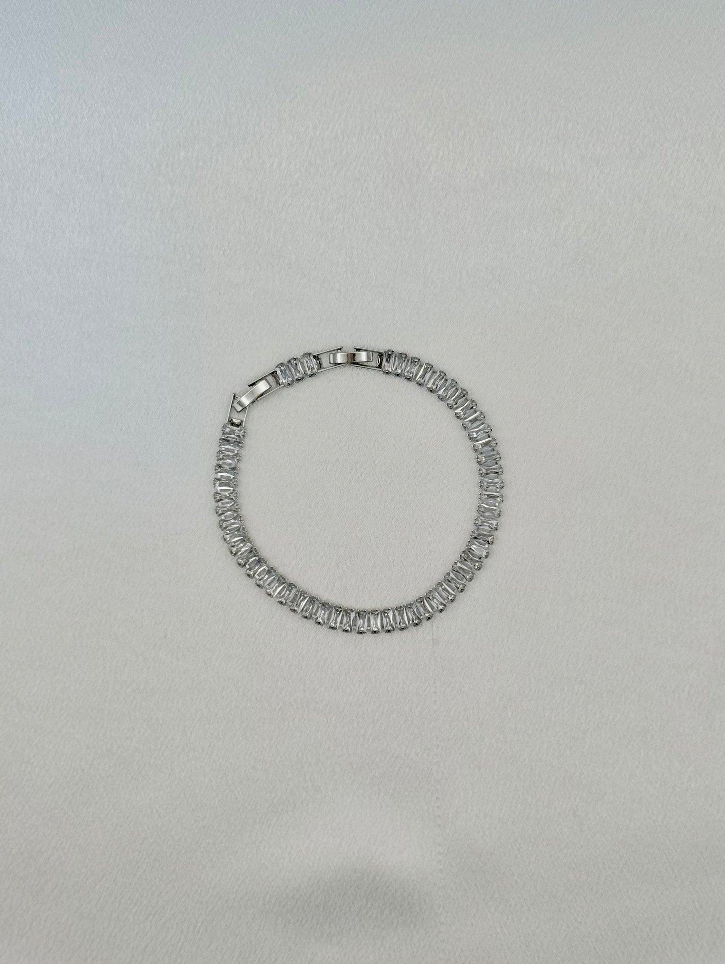 Glamorous Cubic Zirconia Bracelet – Sparkle with Sophisticated Style