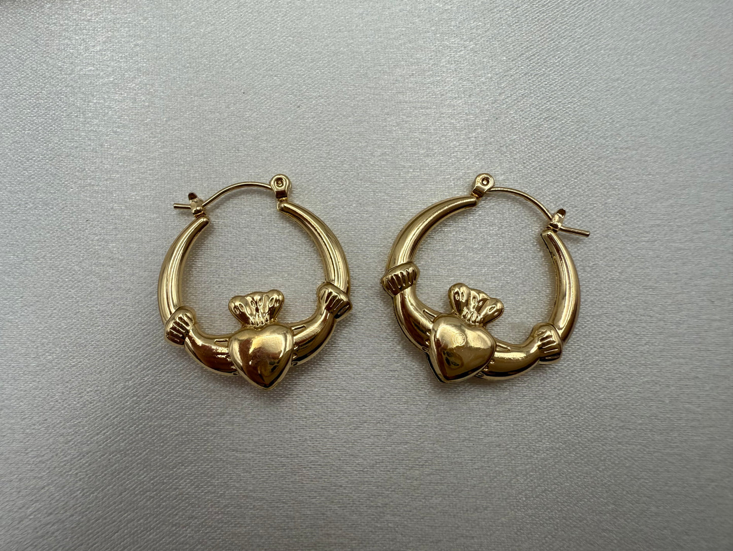 Claddagh Heart Stud Earrings – Vintage Minimalist Design - Tarnish Resistant Base 2.7 x 2.5 cms