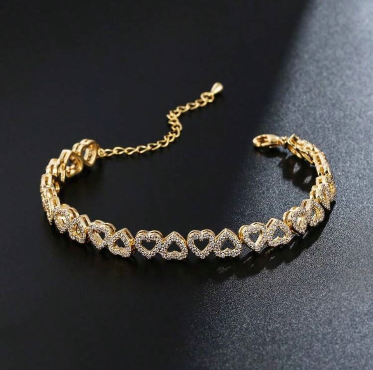 Sparkling Rhinestone Heart-Shaped Adjustable Bracelet – Chunky Gold Statement Piece