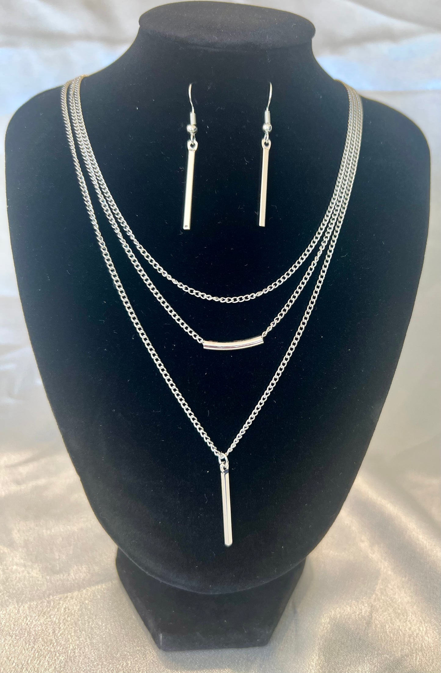 Silver Bohemian Minimalist Jewellery Set – Geometric Pendant Necklace & Earrings