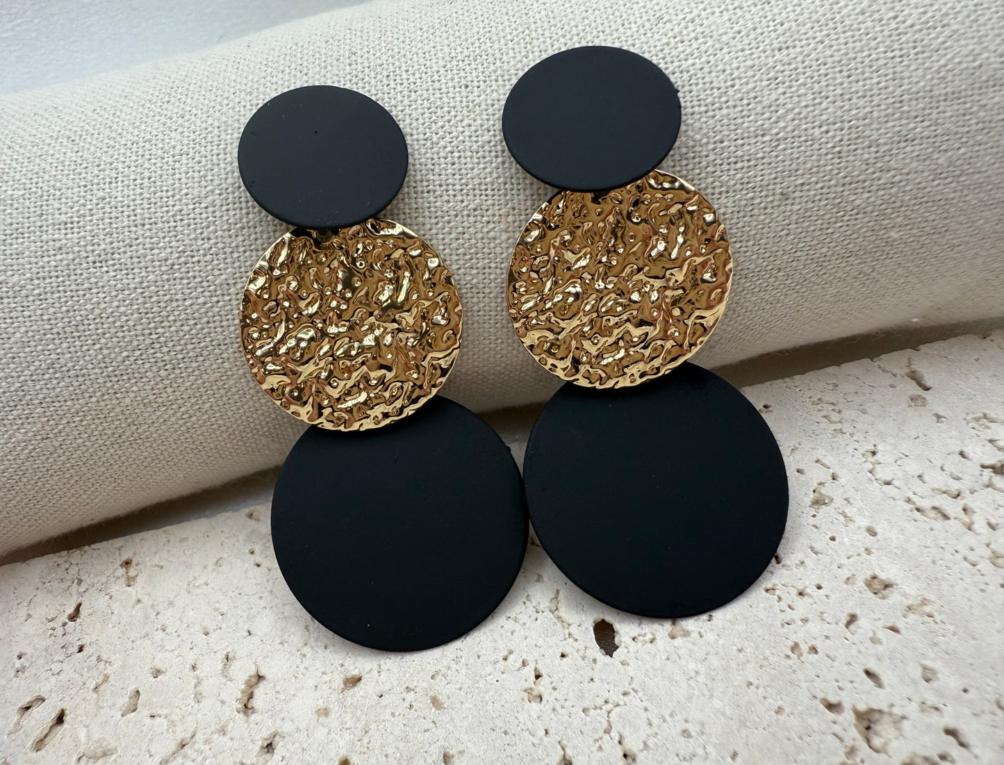 Retro Geometric Round Drop Earrings – Bold Style with Vintage Charm - Black and Gold