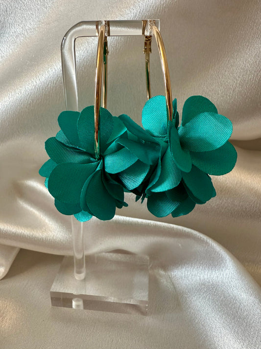 Gold Hoop Earrings With Green Floral Detail – Bold Statement Set (5.6 x 8 cm)