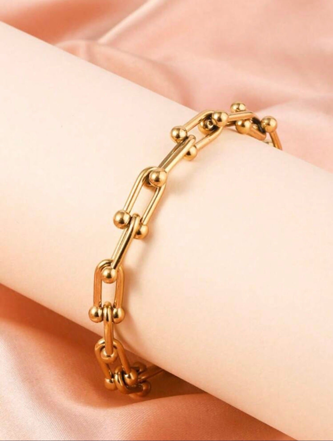 Tiffany-Style Tarnish Resistant 18k Gold Plated Horseshoe Buckle Bracelet – Elegant & Timeless Design