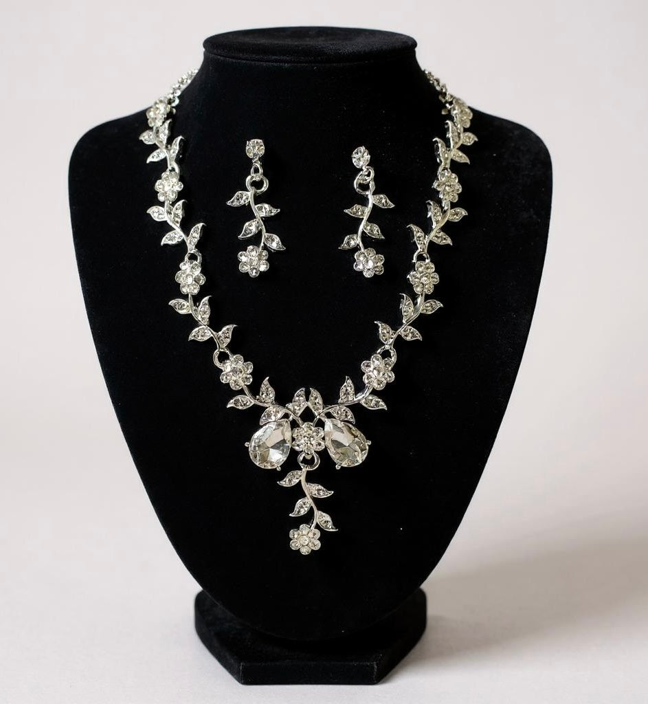 Elegant Floral Silver Rhinestone Necklace & Earrings Set – Dramatic Bridal, Prom or Event Jewellery, Tarnish-Resistant Zinc Alloy