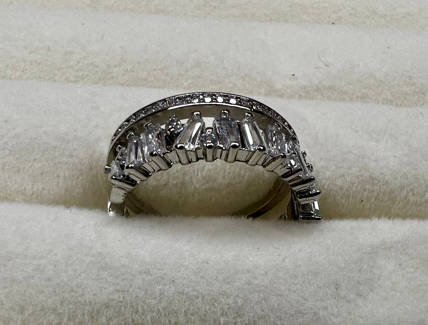 Silver-Tone Double-Layer Zirconia Open Ring – High-End Asymmetrical Sparkle