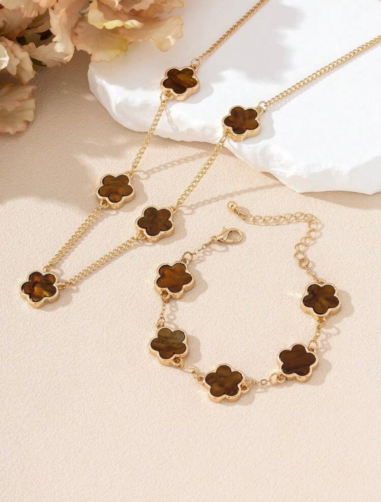 Van Cleef-Inspired Clover Bracelet & Necklace Set – Tarnish-Resistant with Faux Tiger’s Eye Inlay – Fashionable Jewellery