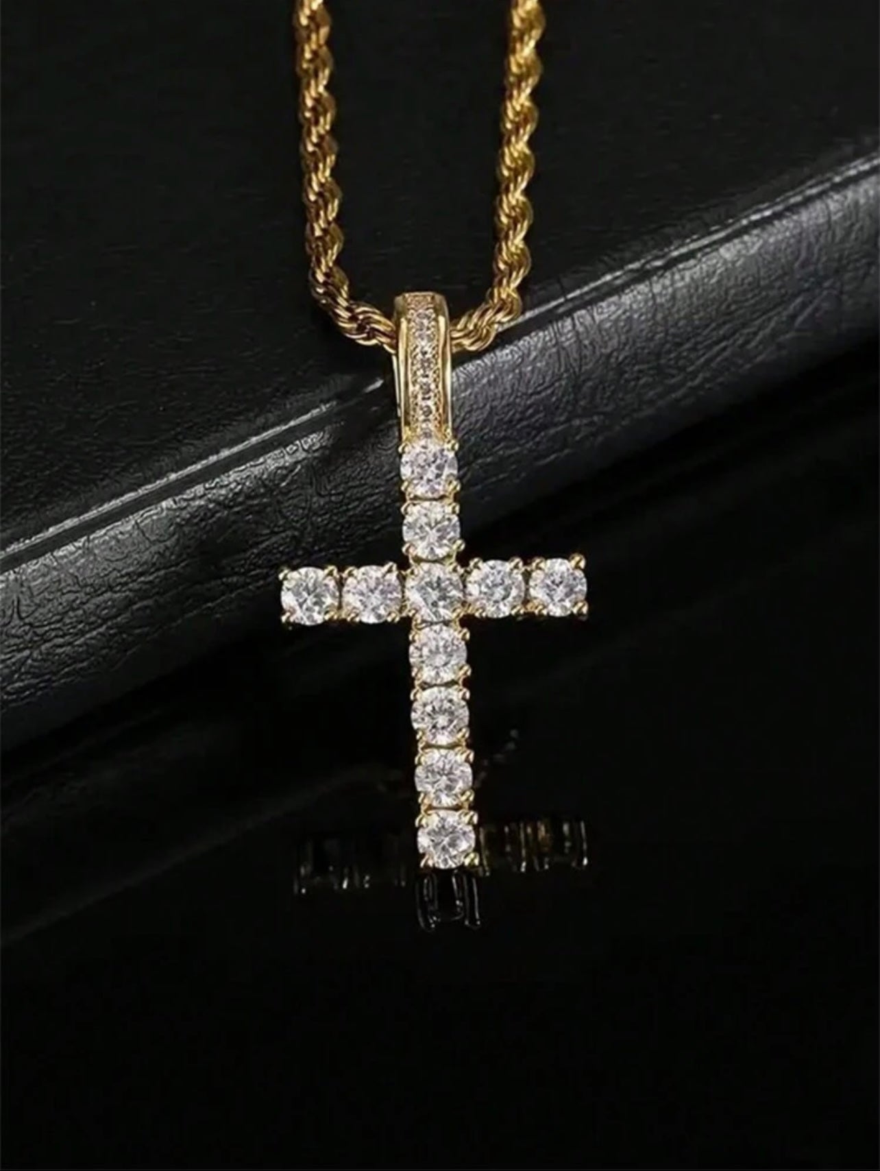 9k Gold-Plated Cubic Zirconia Cross Necklace – Elegant Valentine’s & Wedding Gift for Her