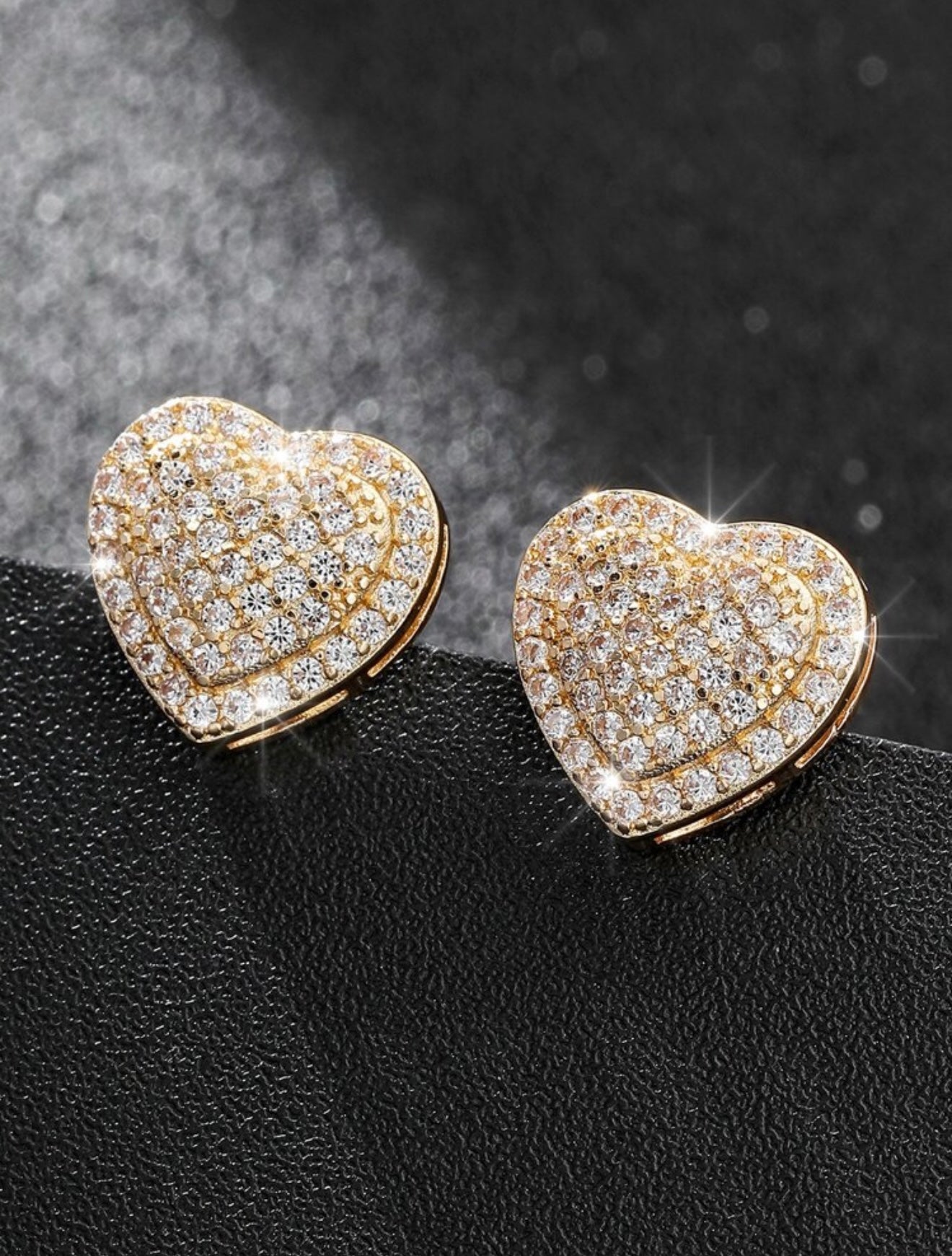 14ct Gold-Plated Cubic Zirconia Heart Stud Earrings – Sparkling Luxury Jewellery for Women
