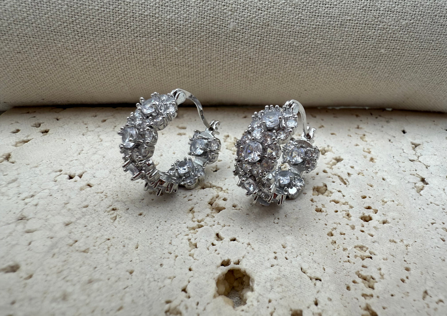 Luxury Shining Round Cubic Zirconia Hoop Earrings – Elegant, Radiant & Timeless
