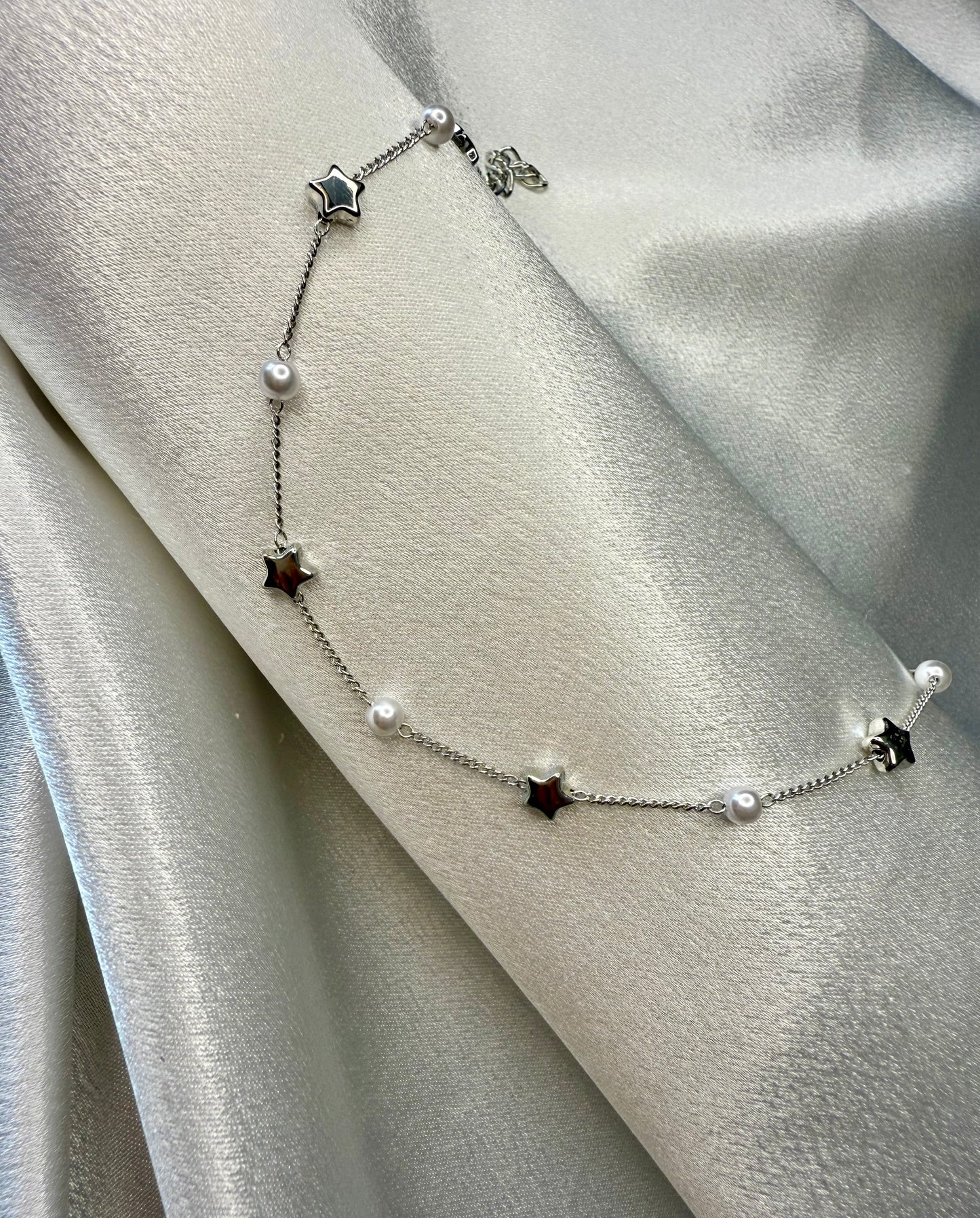 Silver Star & Faux Pearl Anklet – Minimalist Beach-Inspired Foot Jewellery