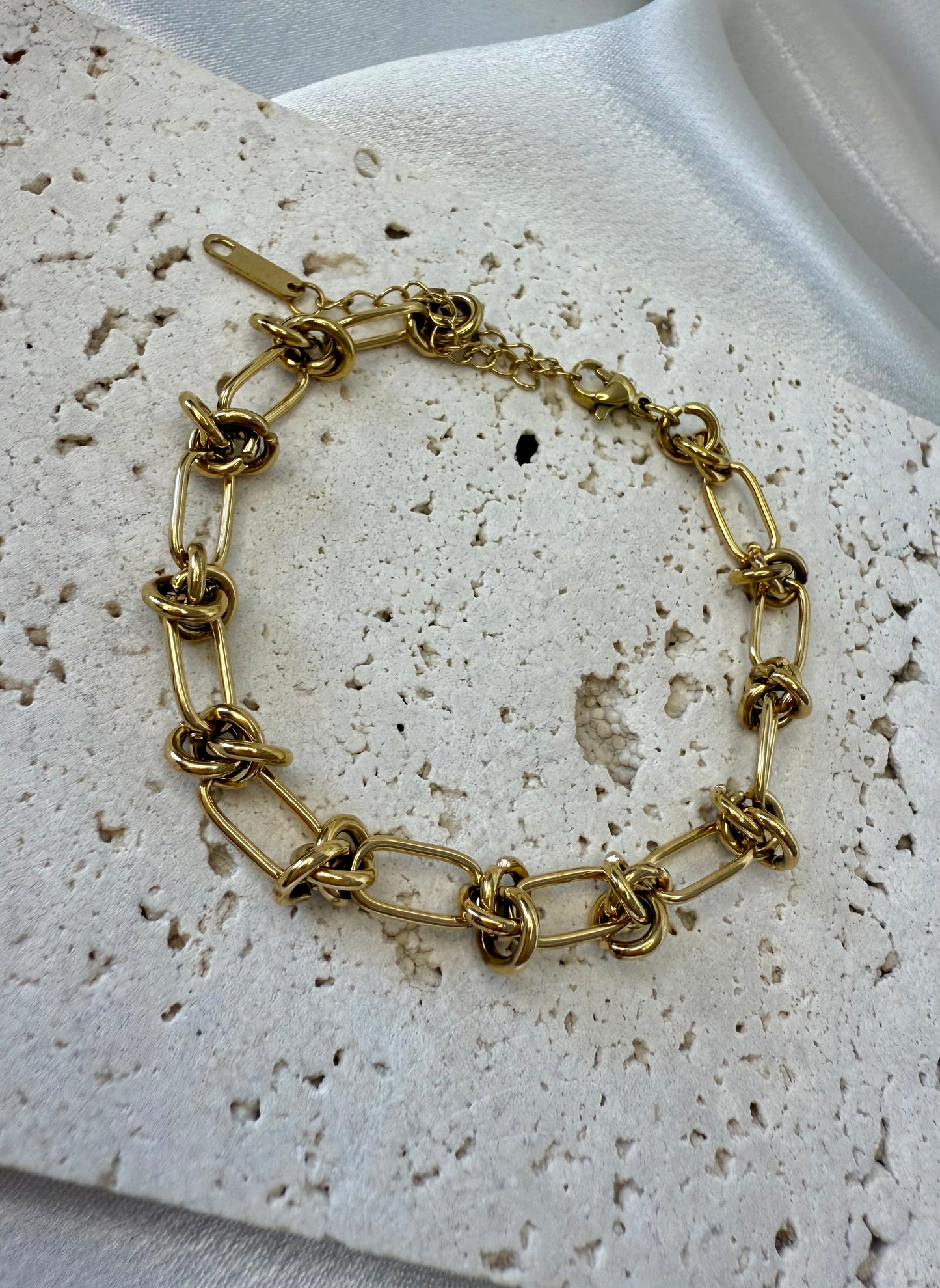 Inspired-Style Tarnish Resistant 18k Gold-Plated Barbed Knot Bracelet – Stainless Steel