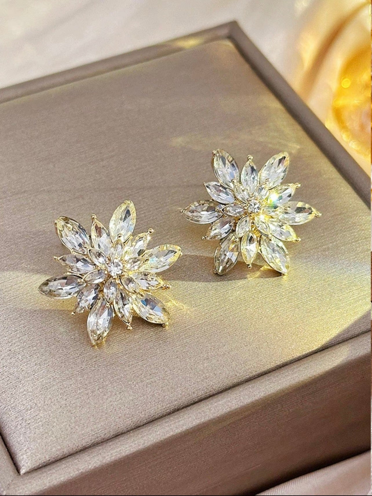 Gold Diamanté Flower Stud Earrings – Timeless Elegance in Old Money Style