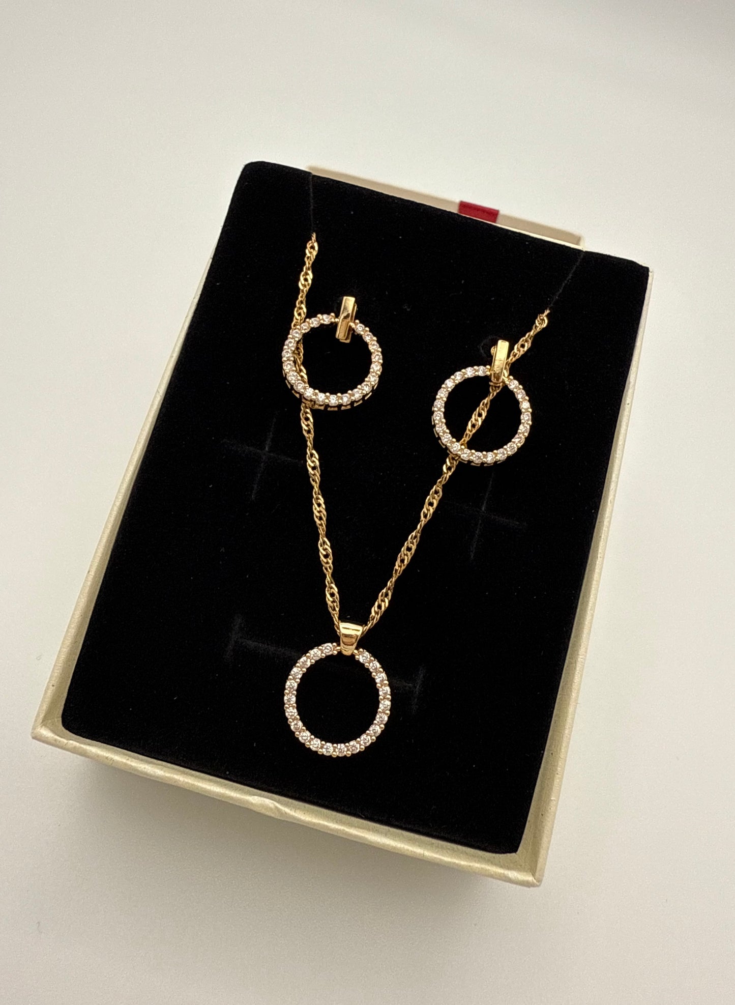 Gold Plated Cubic Zirconia Circle Pendant Necklace & Earrings Set – Waterproof, Tarnish-Resistant & Hypoallergenic