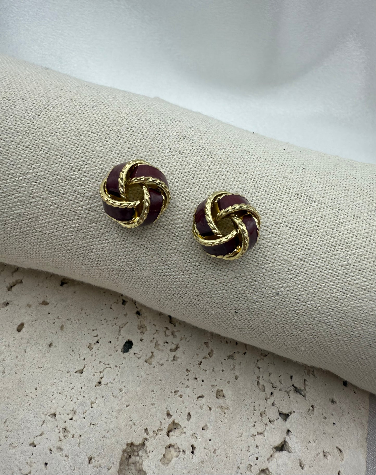 Chocolate & Gold Color Elegant Knot Earrings – Elegant, Radiant & Timeless