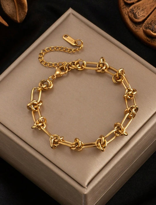 Tiffany-Style Tarnish Resistant 18k Gold-Plated Barbed Knot Bracelet – Stainless Steel