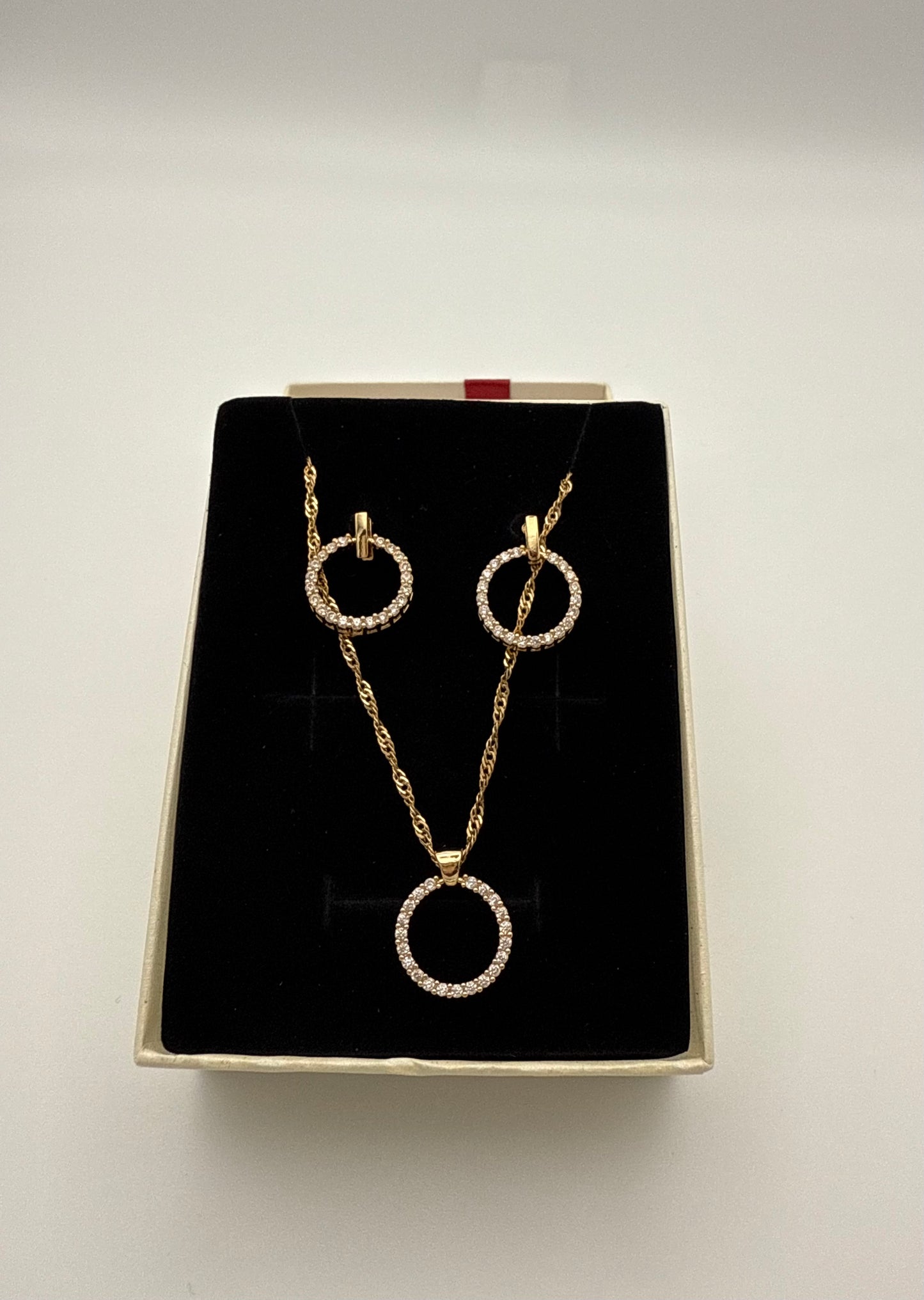 Gold Plated Cubic Zirconia Circle Pendant Necklace & Earrings Set – Waterproof, Tarnish-Resistant & Hypoallergenic