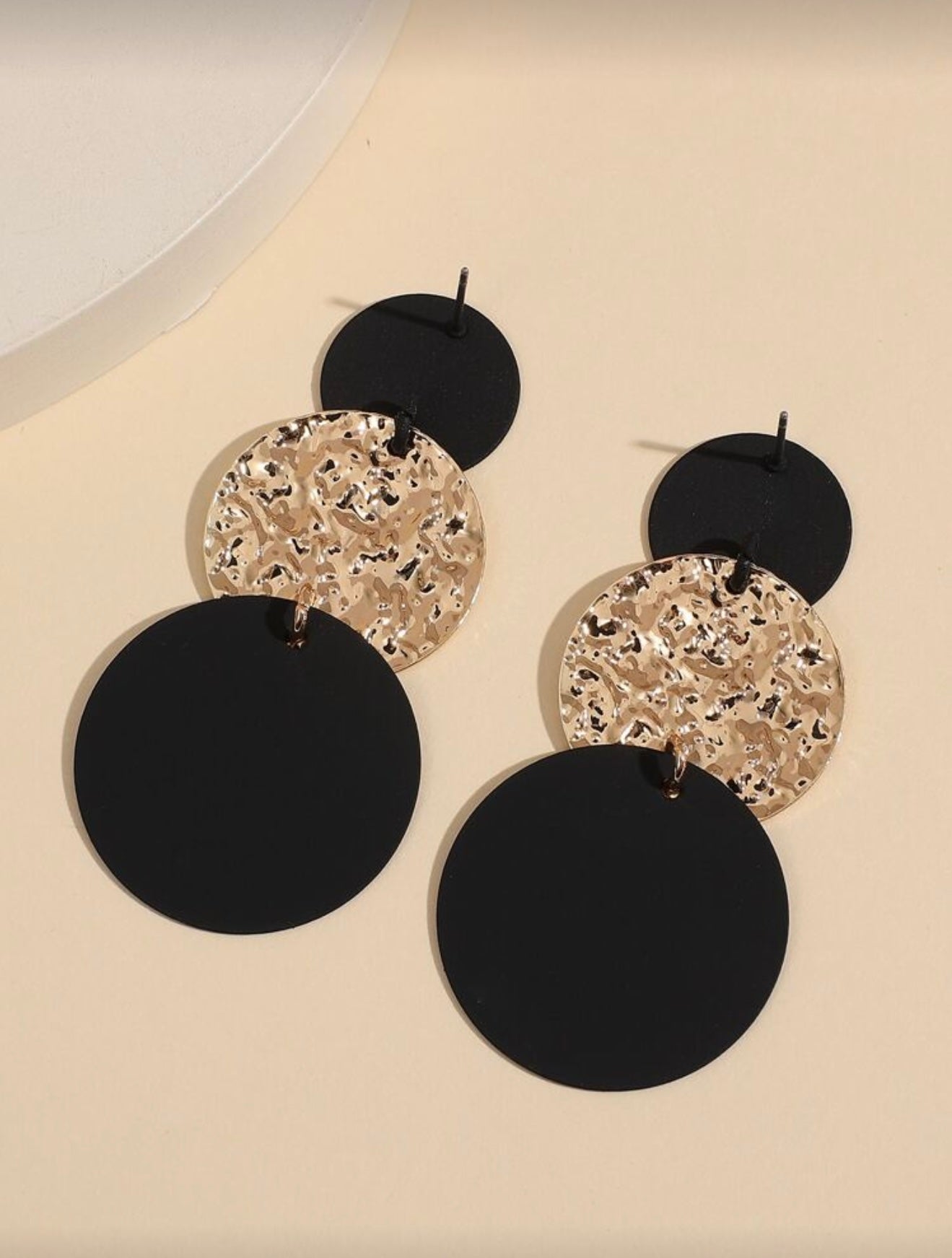 Retro Geometric Round Drop Earrings – Bold Style with Vintage Charm - Black and Gold