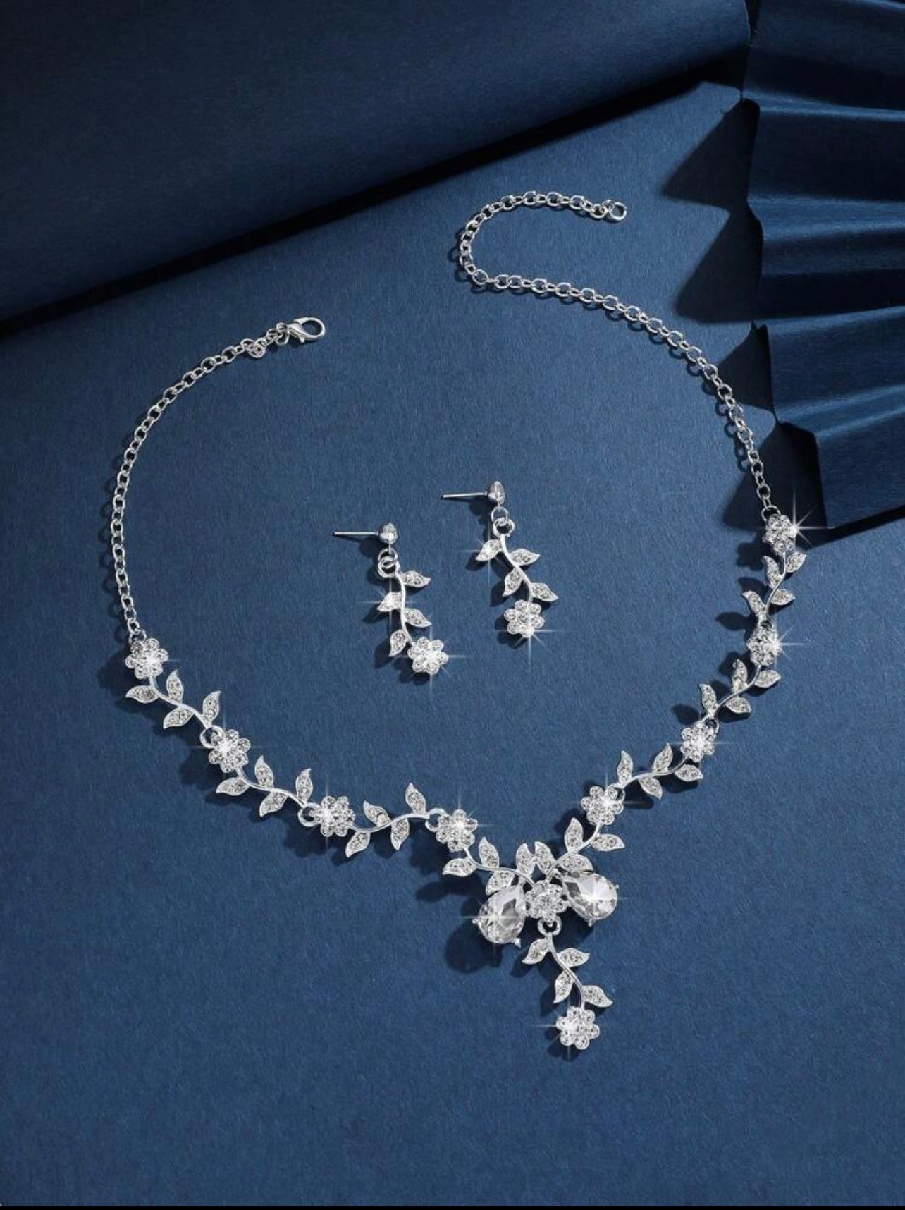 Elegant Floral Silver Rhinestone Necklace & Earrings Set – Dramatic Bridal, Prom or Event Jewellery, Tarnish-Resistant Zinc Alloy