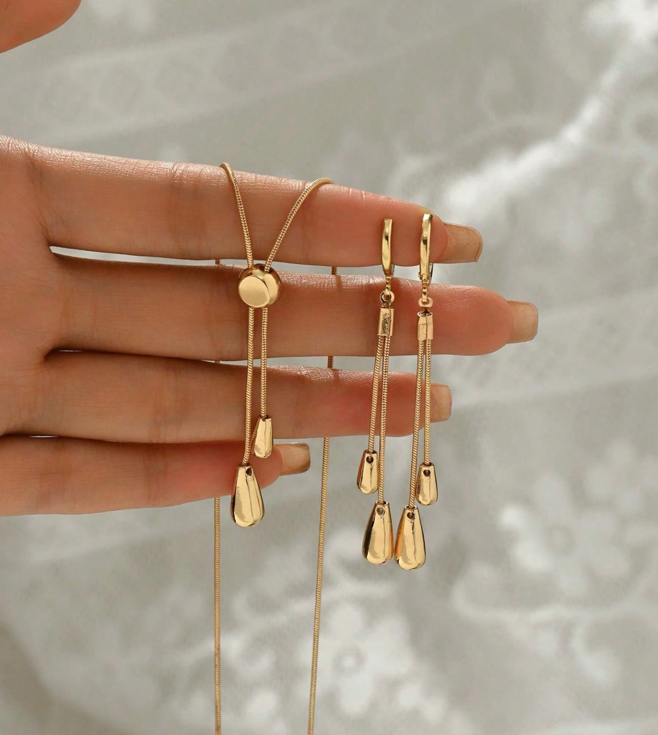 Gold Snake Bone Chain Jewellery Set – Tarnish Resistant | Teardrop Pendant Necklace & Earrings