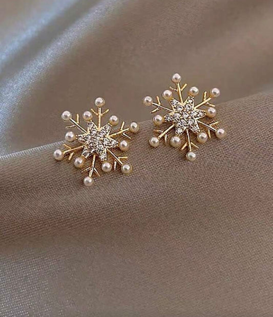 Minimalist Snowflake Design Faux Pearl & Glass Stud Earrings – Elegant, Radiant & Timeless