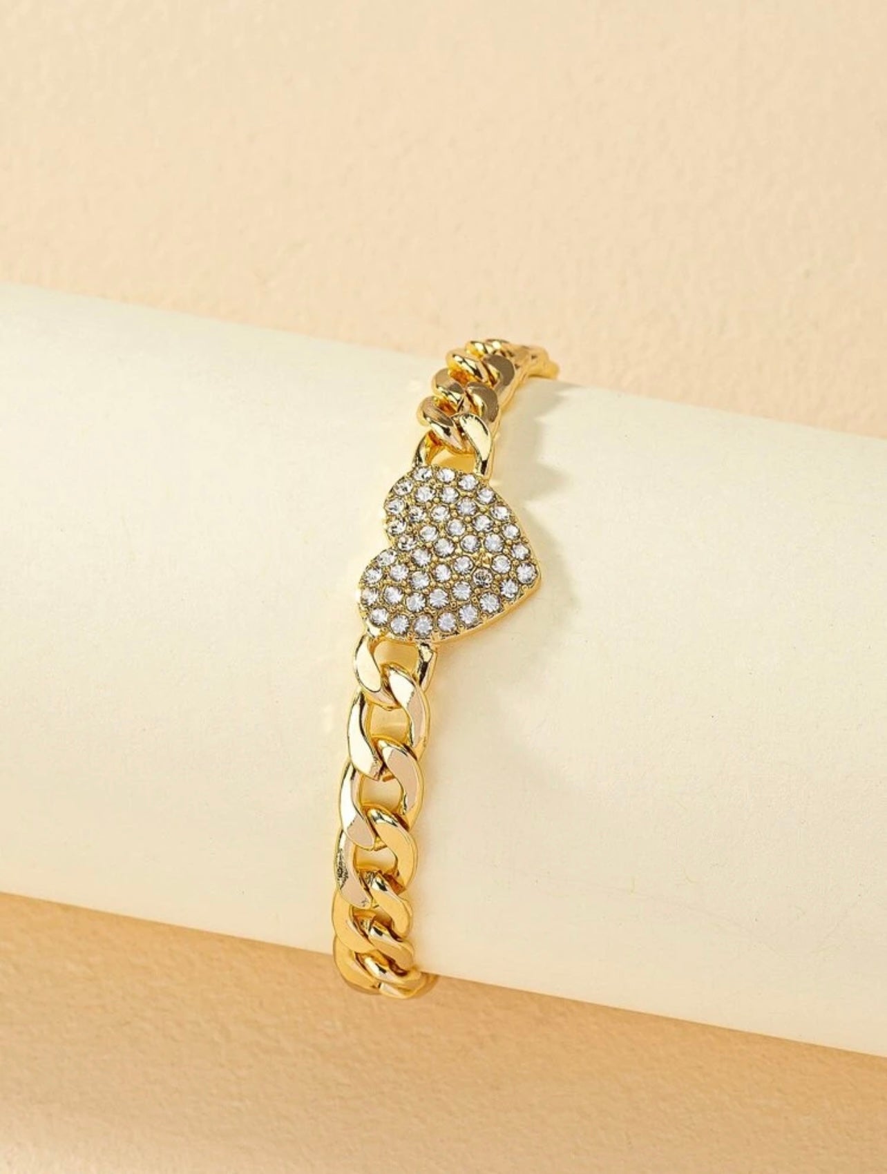 Gold Curb Bracelet with Rhinestone Heart Detail – Tarnish Resistant