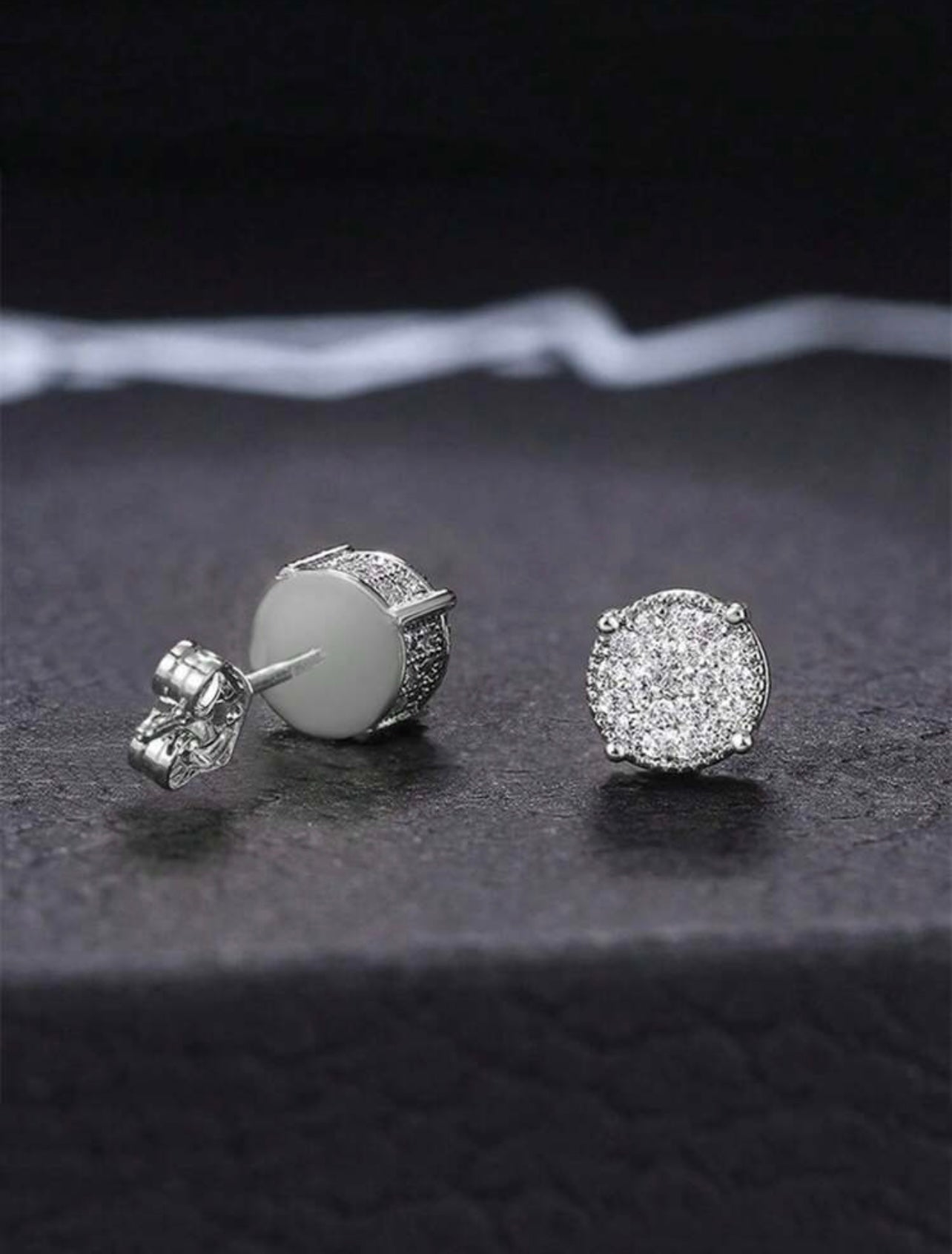 Silver Rhinestone Encrusted Stud Earrings – Sparkling Simplicity for Everyday Glamour
