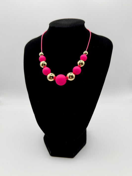 Pink & Gold Beaded Necklace – Stylish Holiday Friendly Accessory