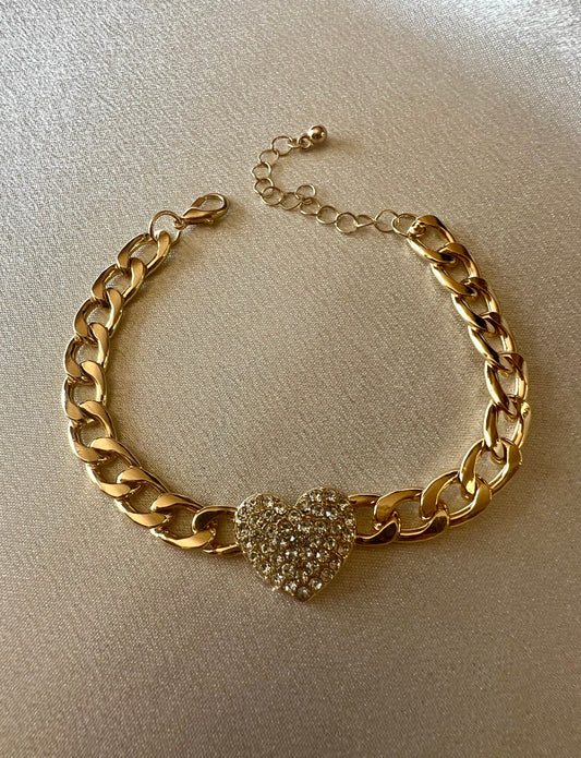 Gold Curb Bracelet with Rhinestone Heart Detail – Tarnish Resistant