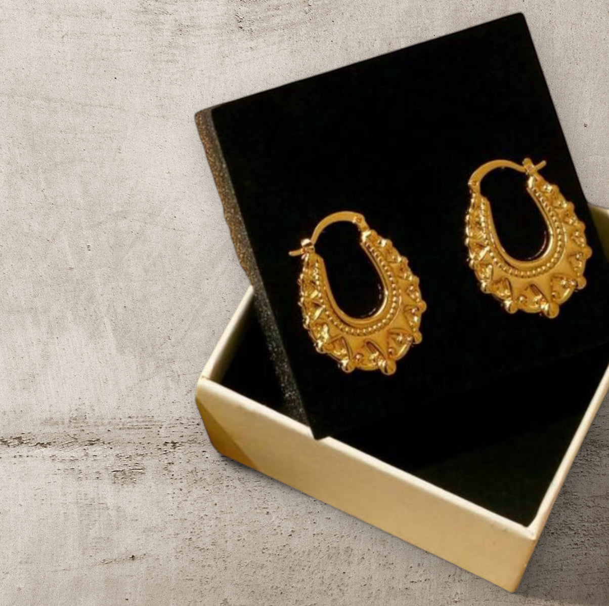 18K Gold Plated Vintage Crown & Horseshoe Creole Fancy Earrings - Medium