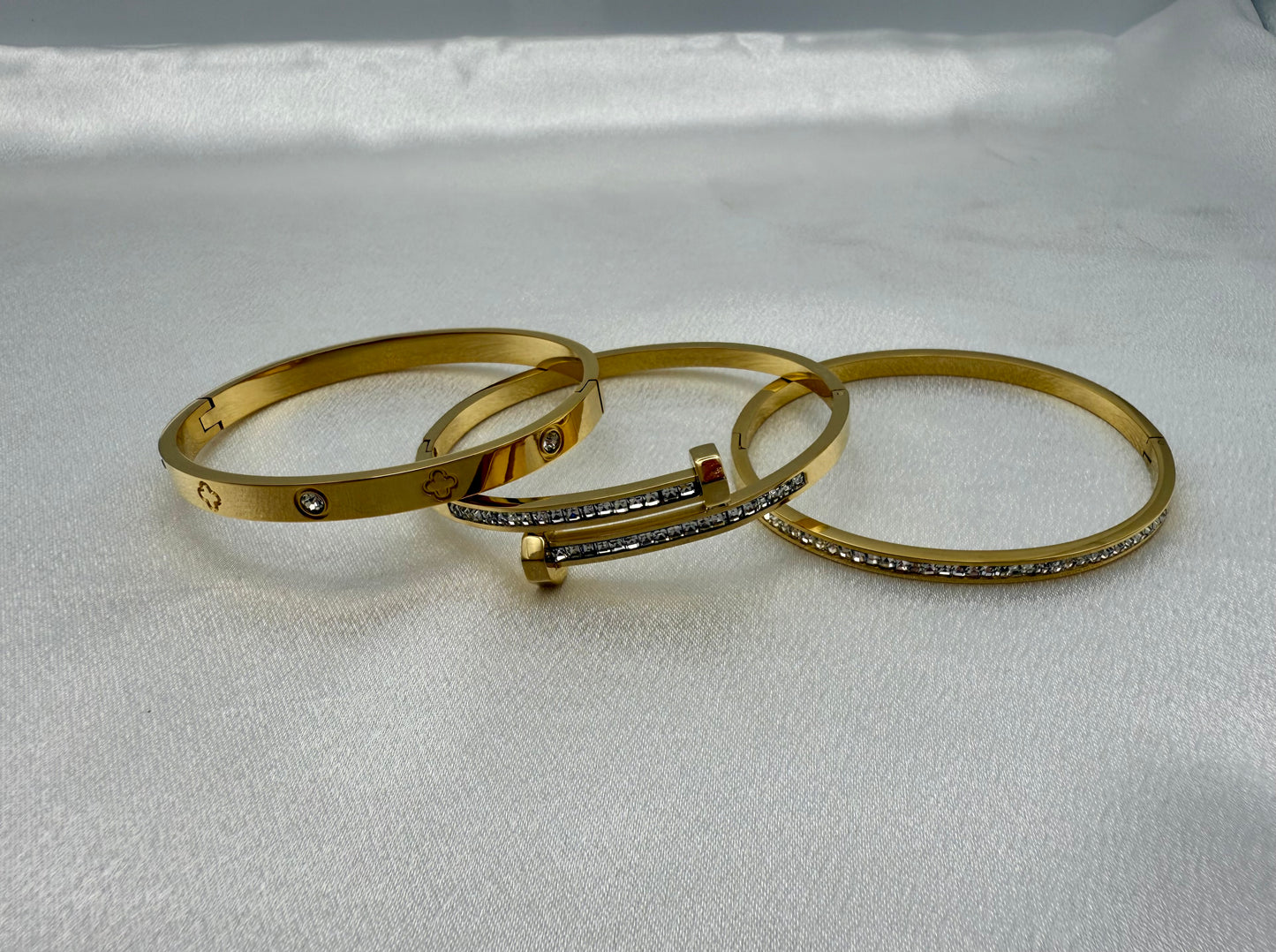 18K Gold Plated Cubic Zirconia Bangle Set – Inspired Timeless Style