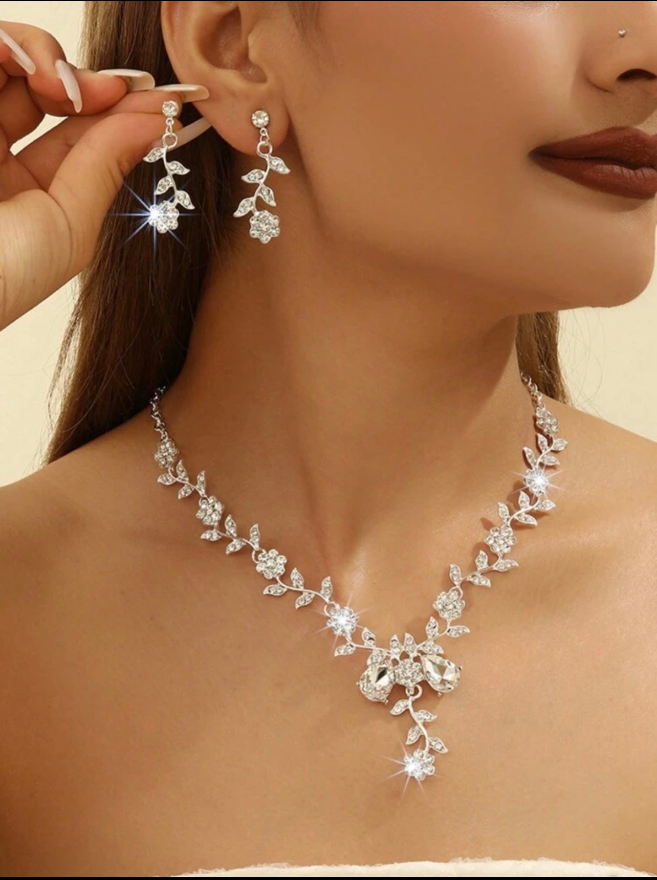 Elegant Floral Silver Rhinestone Necklace & Earrings Set – Dramatic Bridal, Prom or Event Jewellery, Tarnish-Resistant Zinc Alloy