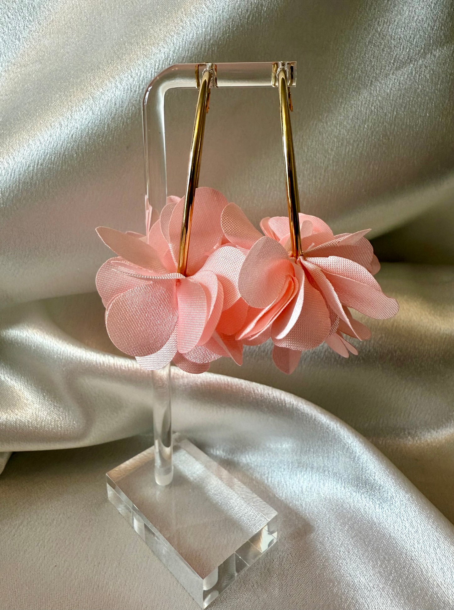 Gold Hoop Earrings With Baby Pink Floral Detail – Bold Statement Set (5.6 x 8 cm)