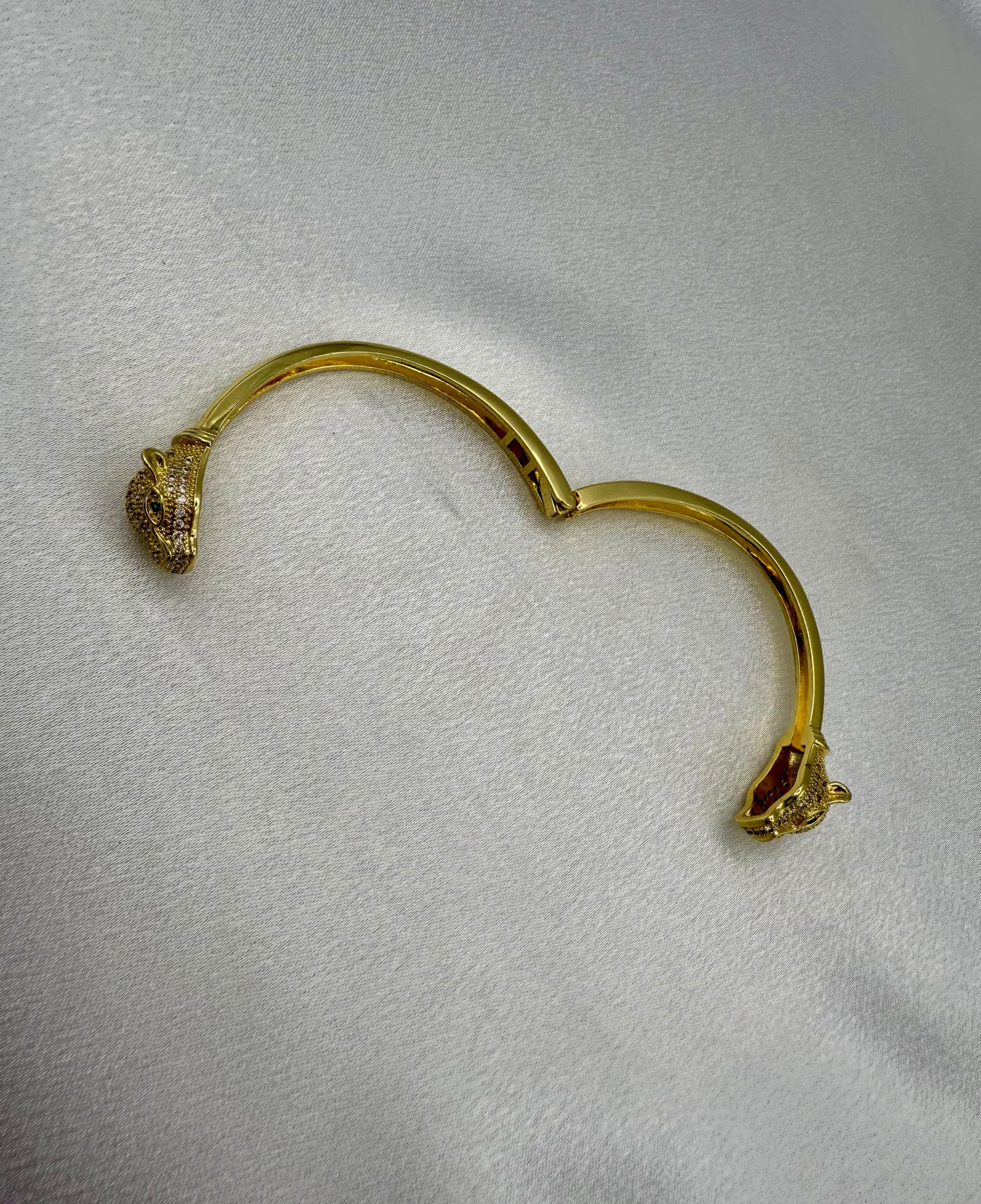 Gold Plated Leopard Head Bracelet – Bold, Luxurious & Fiercely Stylish