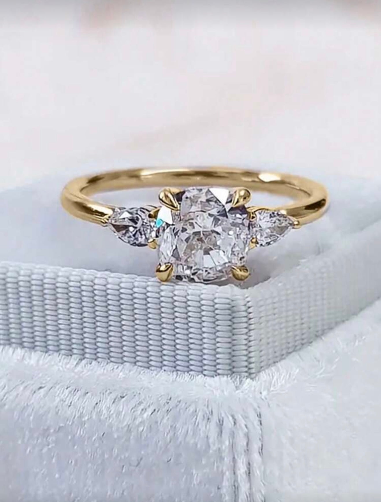 Gorgeous Cubic Zirconia Ring – Elegant, Radiant & Timeless