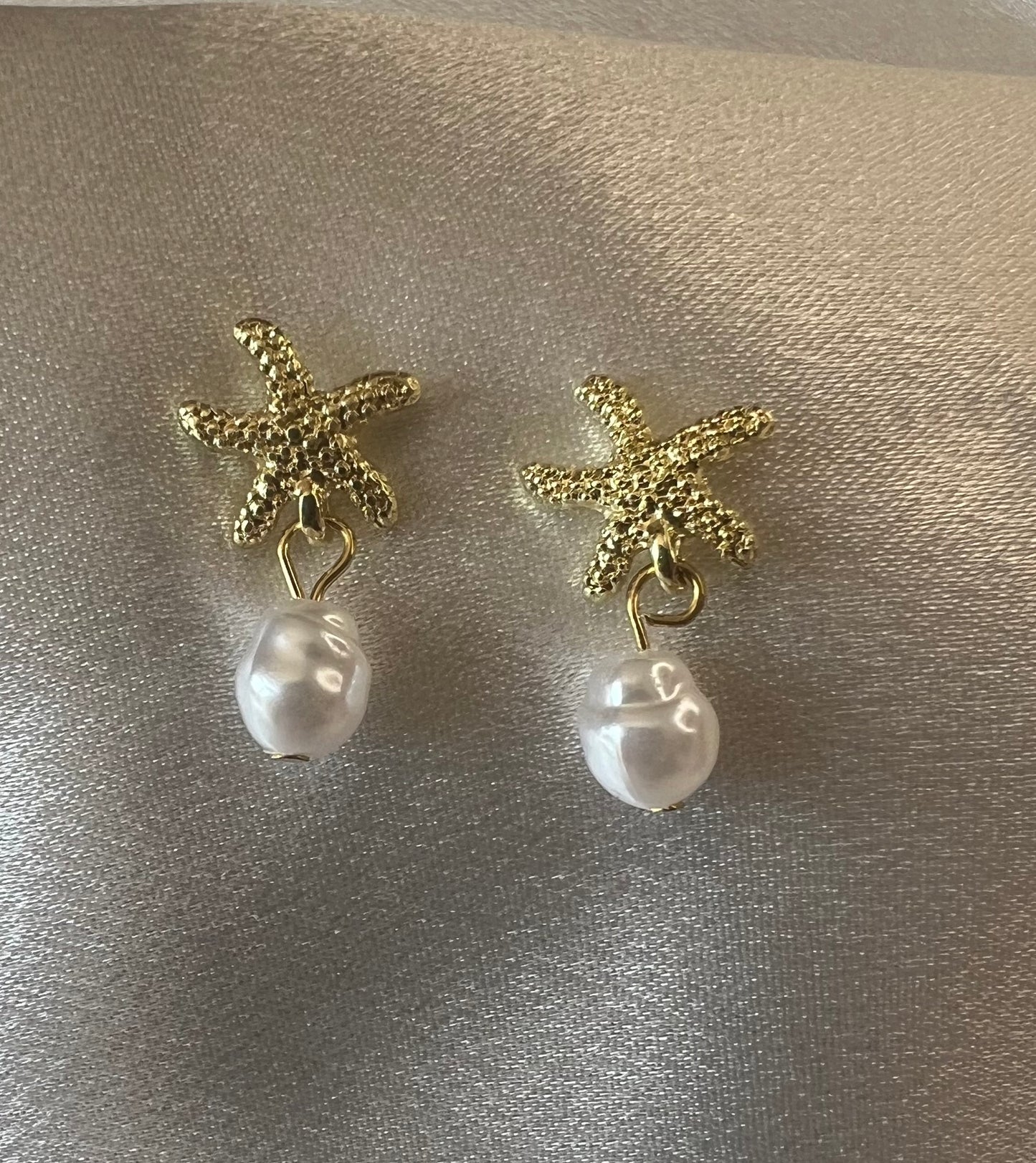 Minimalist Gold Starfish & Faux Pearl Drop Earrings