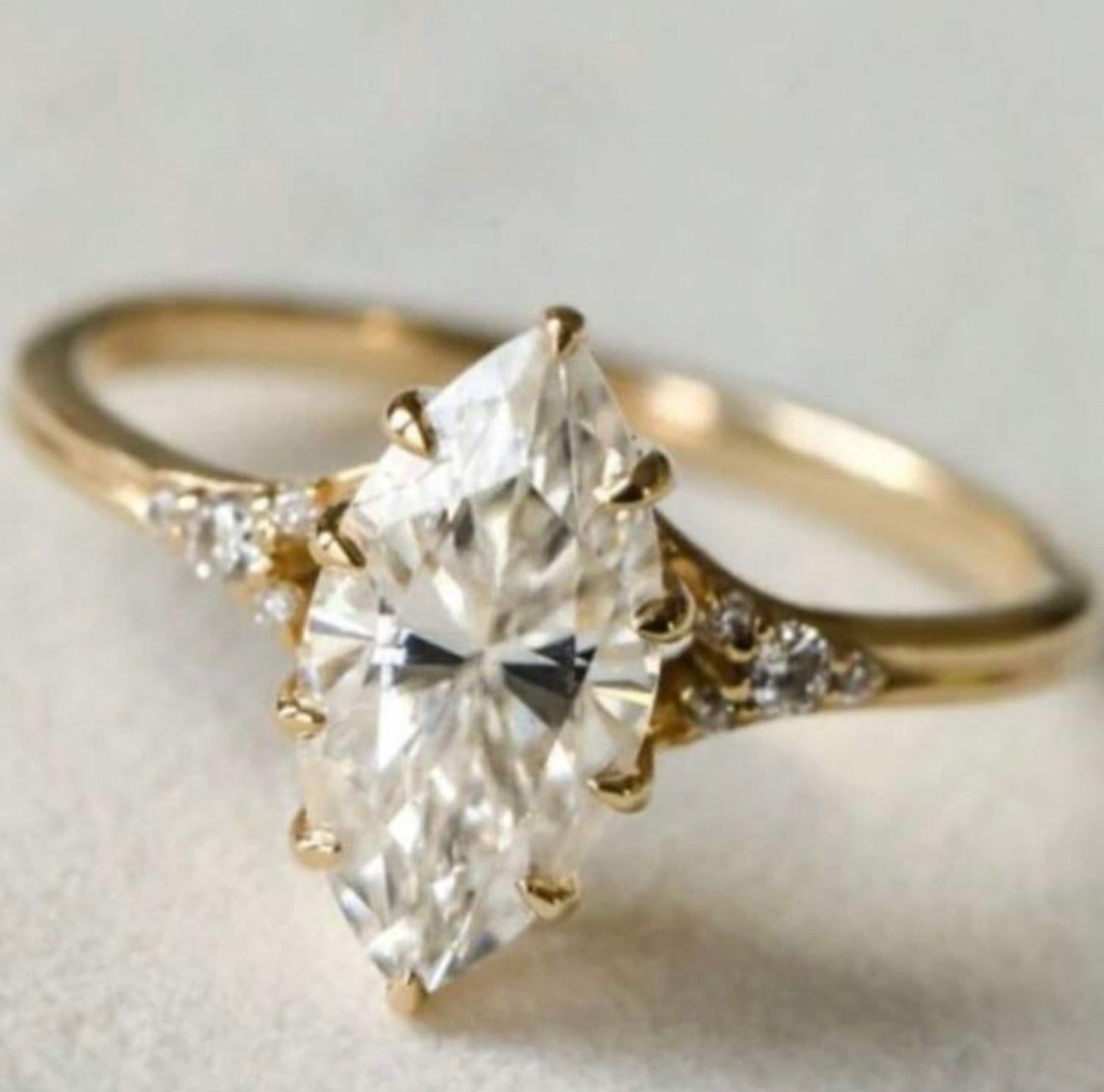 Exquisite 18K Gold Plated Marquise Ring with Large Shining Zirconia – Elegant, Radiant & Timeless