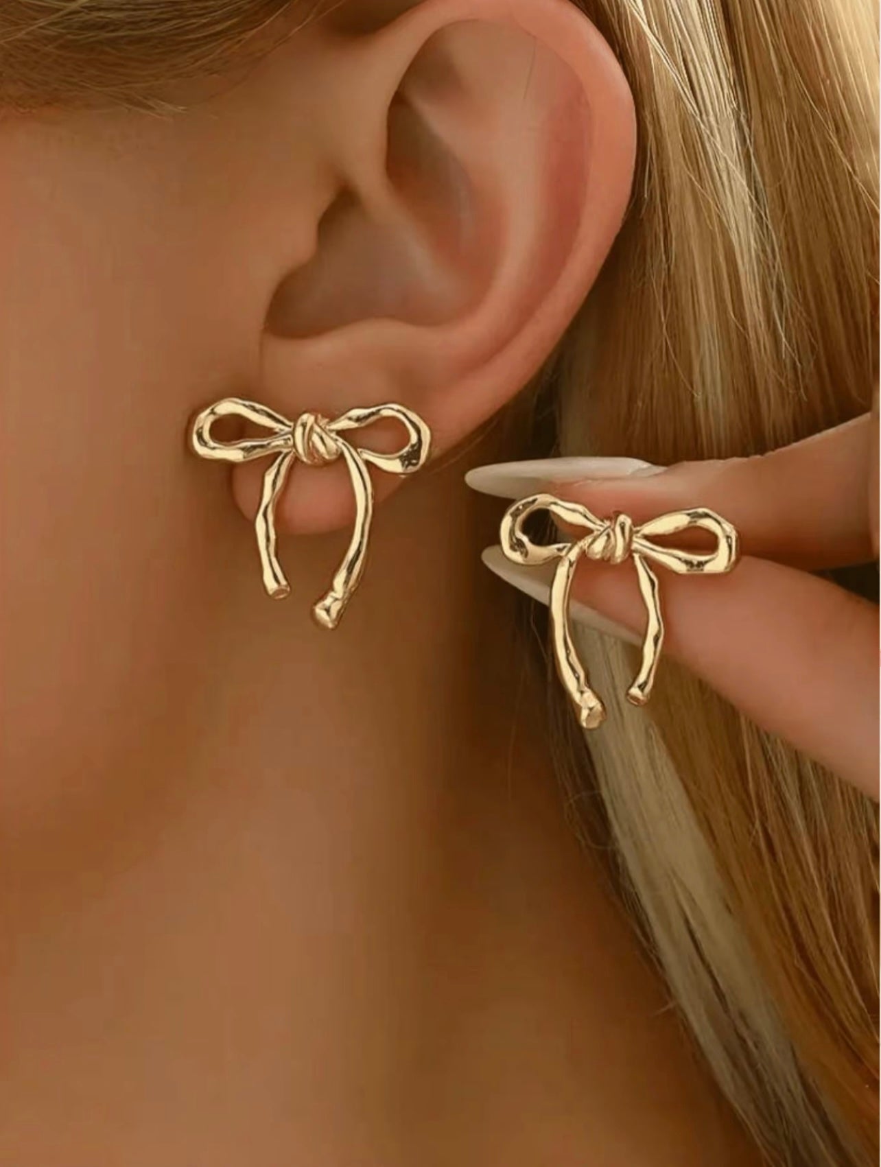 Gold Bow Stud Earrings – Classic Charm with Old Money Elegance
